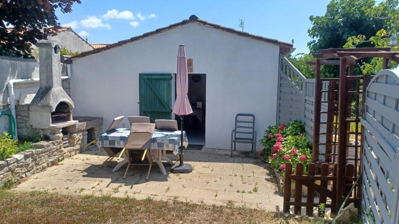 Le Clos Do Re Sainte-Marie-de-Ré Екстериор снимка